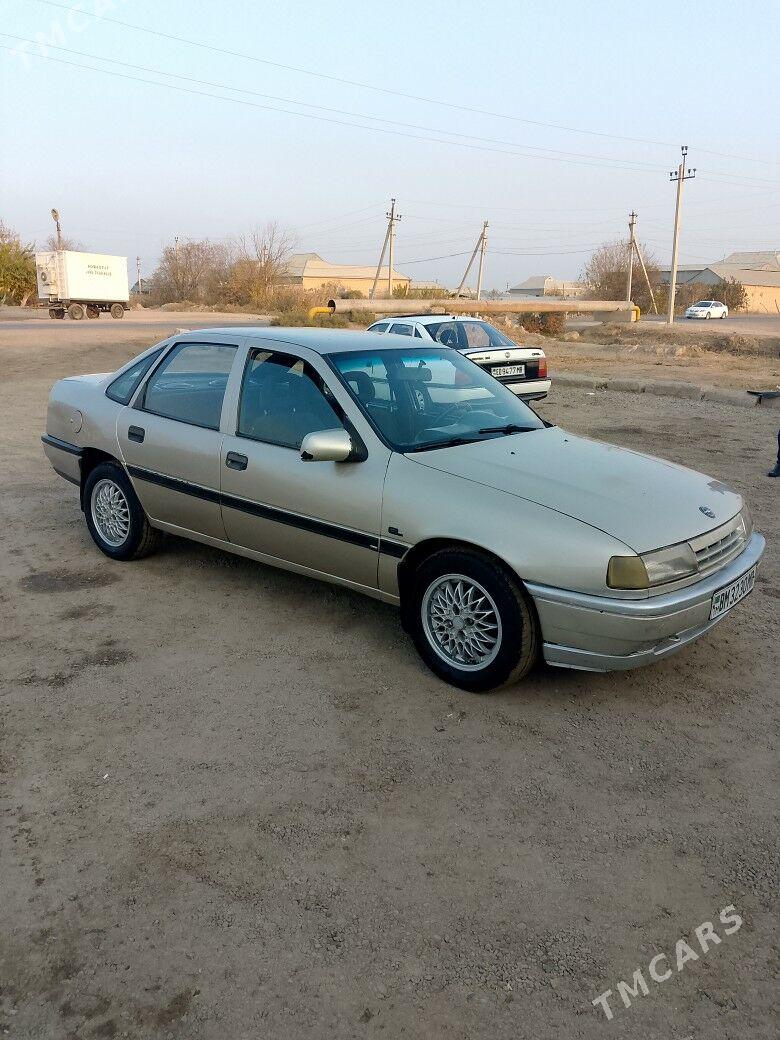 Opel Vectra 1990 - 30 000 TMT - Mary - img 7