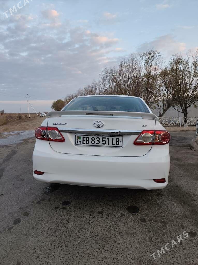 Toyota Corolla 2011 - 155 000 TMT - Туркменабат - img 4
