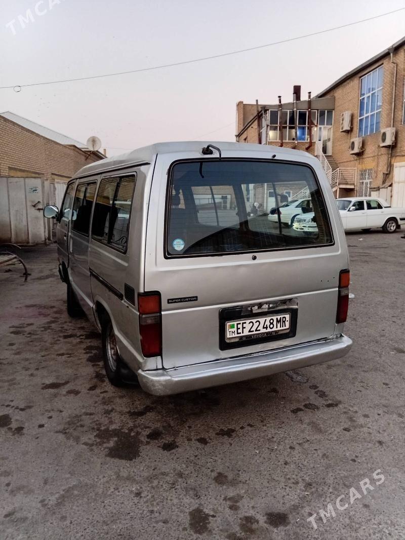 Toyota Hiace 1988 - 45 000 TMT - Мары - img 8