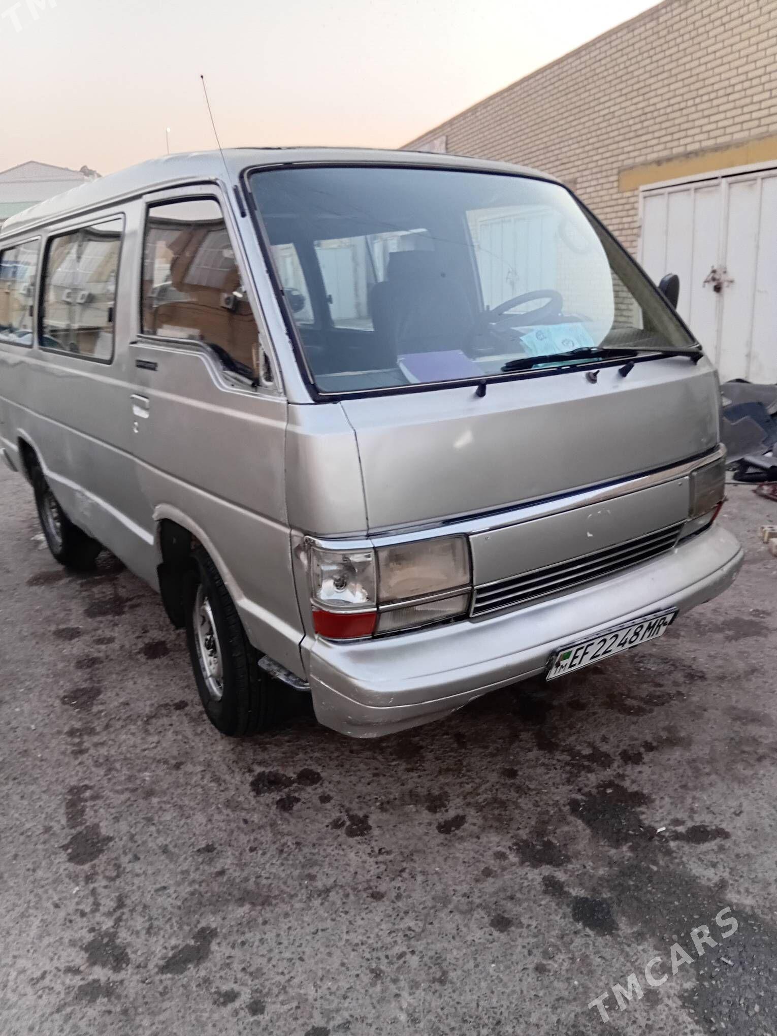 Toyota Hiace 1988 - 45 000 TMT - Мары - img 6