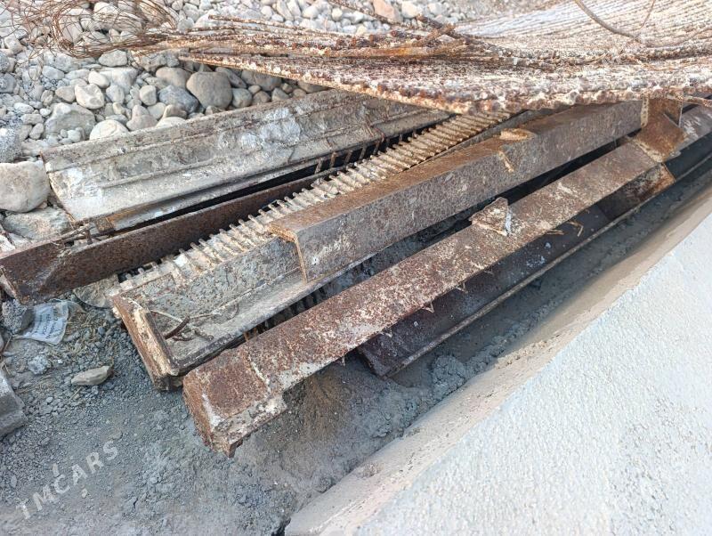 Угольники и металическая сетка - Балканабат - img 2