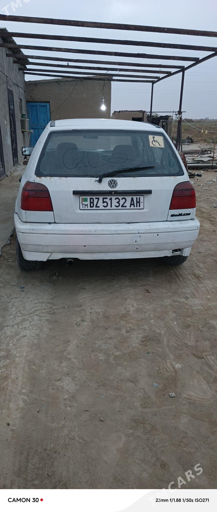 Volkswagen Golf 1992 - 25 000 TMT - Яшлык - img 2