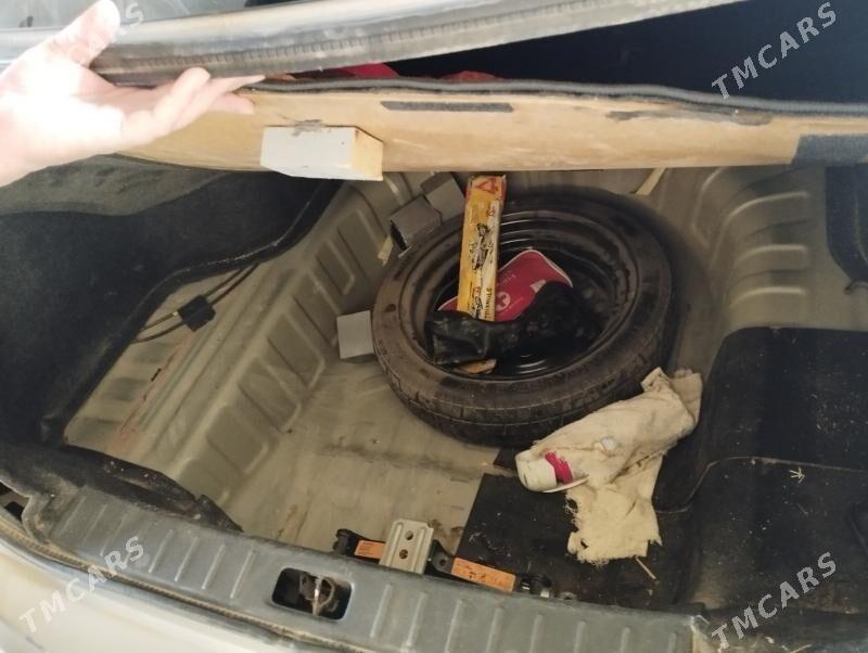 Nissan Versa 2011 - 110 000 TMT - Mary - img 4