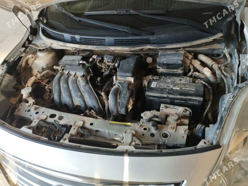Nissan Versa 2011 - 110 000 TMT - Mary - img 5
