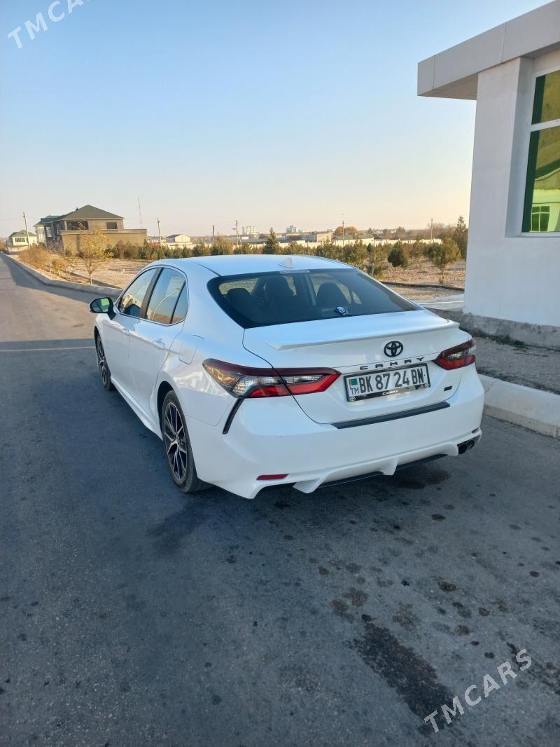 Toyota Camry 2022 - 365 000 TMT - Balkanabat - img 3