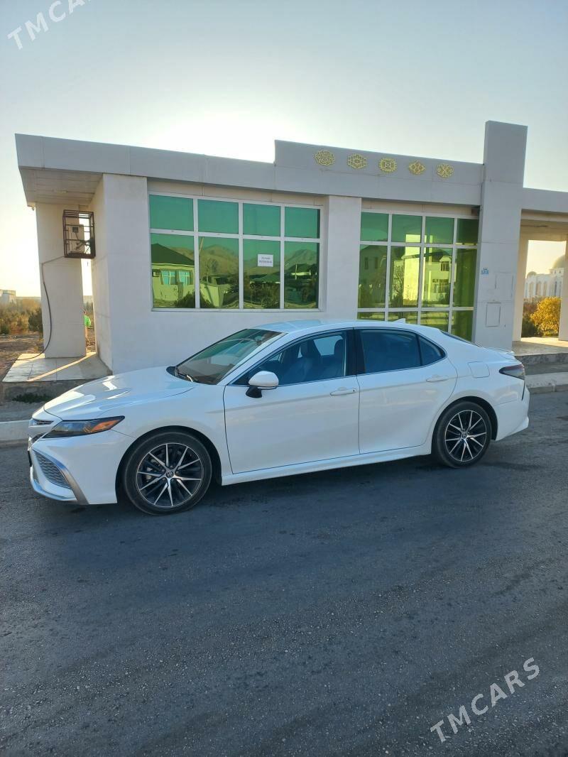 Toyota Camry 2022 - 365 000 TMT - Balkanabat - img 2