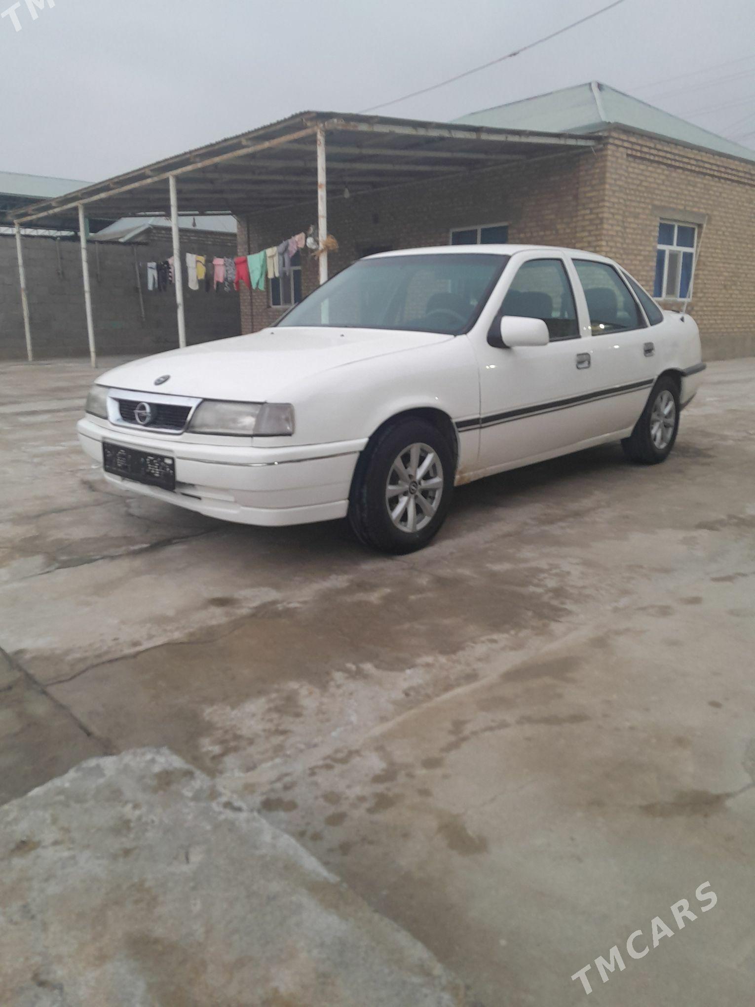 Opel Vectra 1991 - 35 000 TMT - Bäherden - img 4