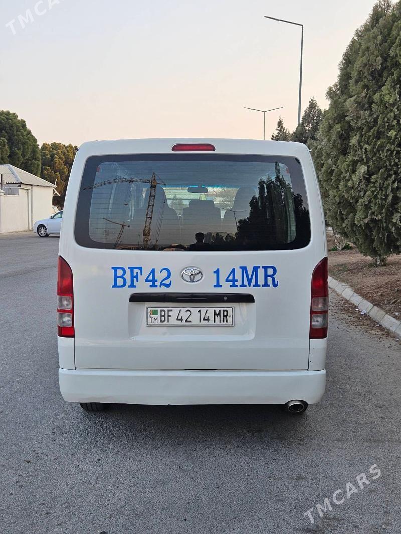 Toyota Hiace 2009 - 190 000 TMT - Мары - img 4