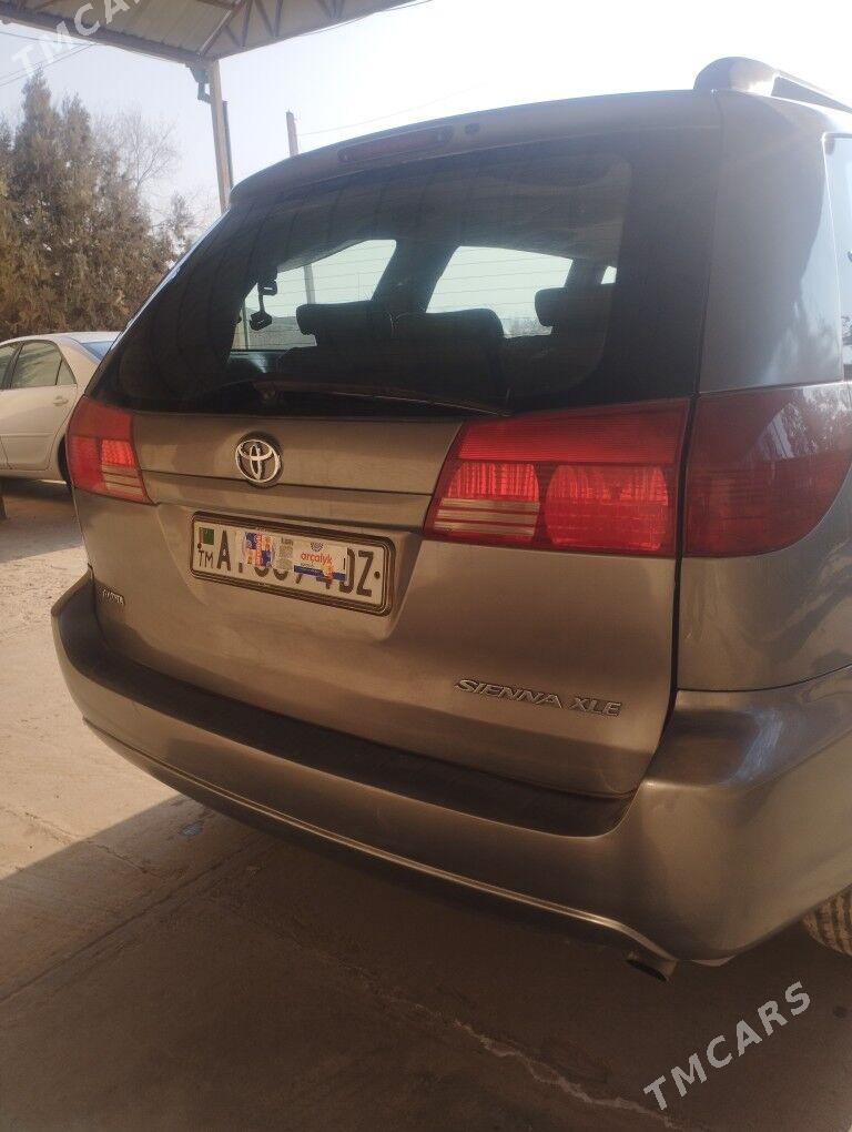 Toyota Sienna 2003 - 170 000 TMT - Гурбансолтан Едже - img 3