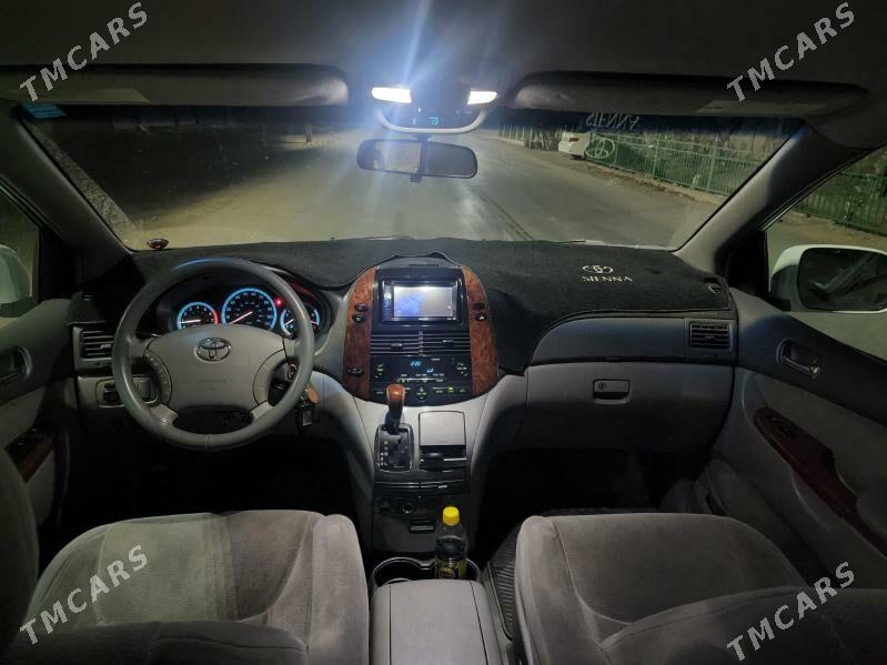 Toyota Sienna 2005 - 245 000 TMT - Кака - img 4