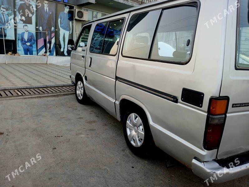 Toyota Hiace 1993 - 50 000 TMT - Mary - img 3