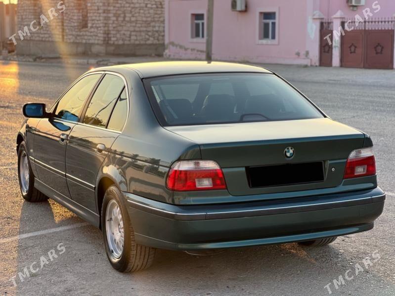 BMW E39 1997 - 120 000 TMT - Балканабат - img 4