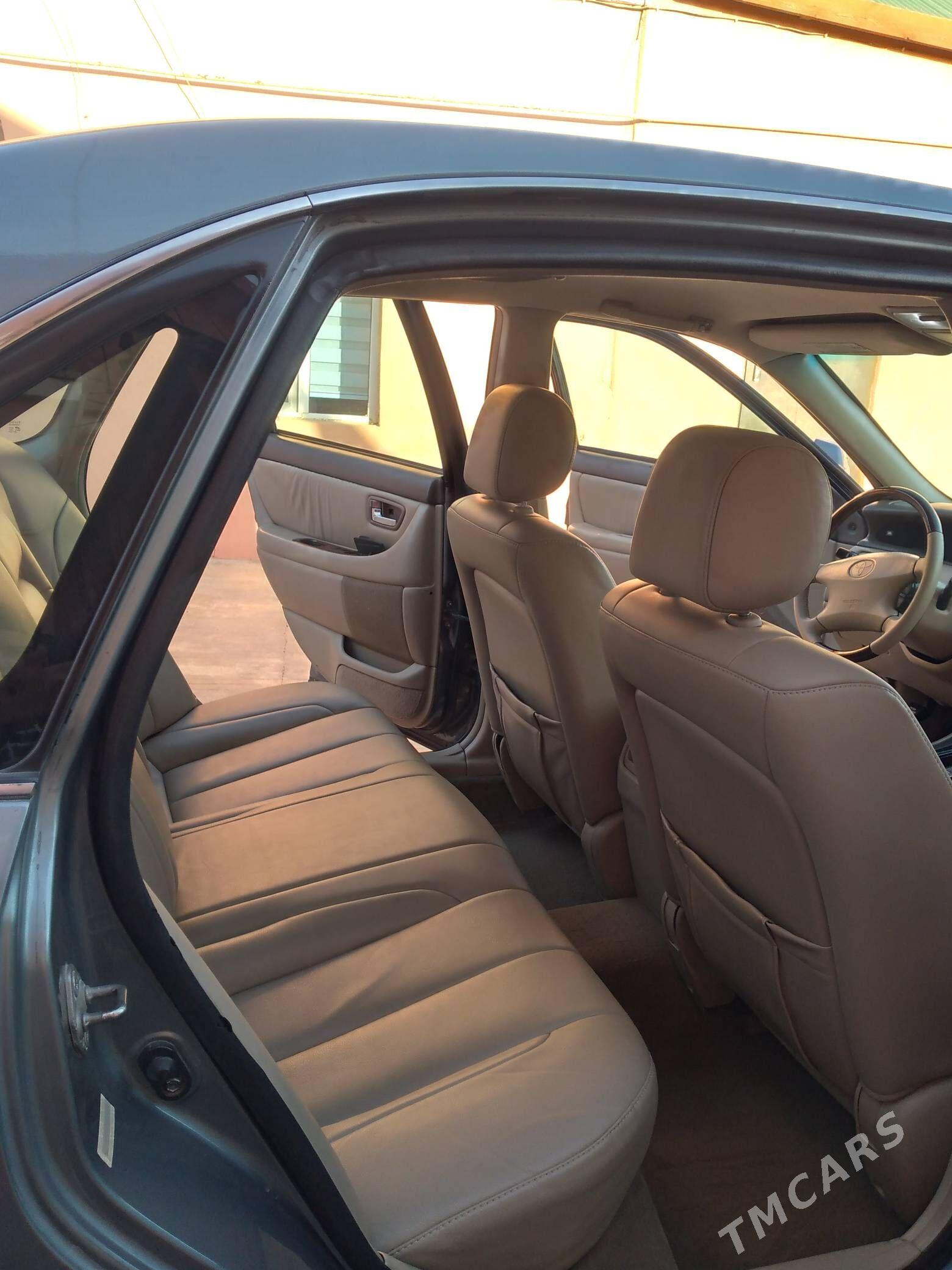 Toyota Avalon 2002 - 170 000 TMT - Гызыларбат - img 4