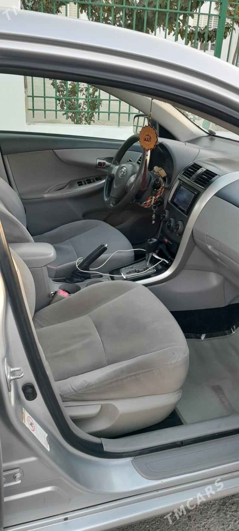 Toyota Corolla 2010 - 152 000 TMT - Aşgabat - img 5