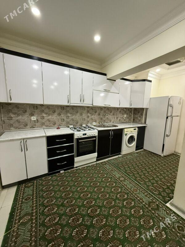 Eyesinden satlyk jay goudan - Ашхабад - img 6