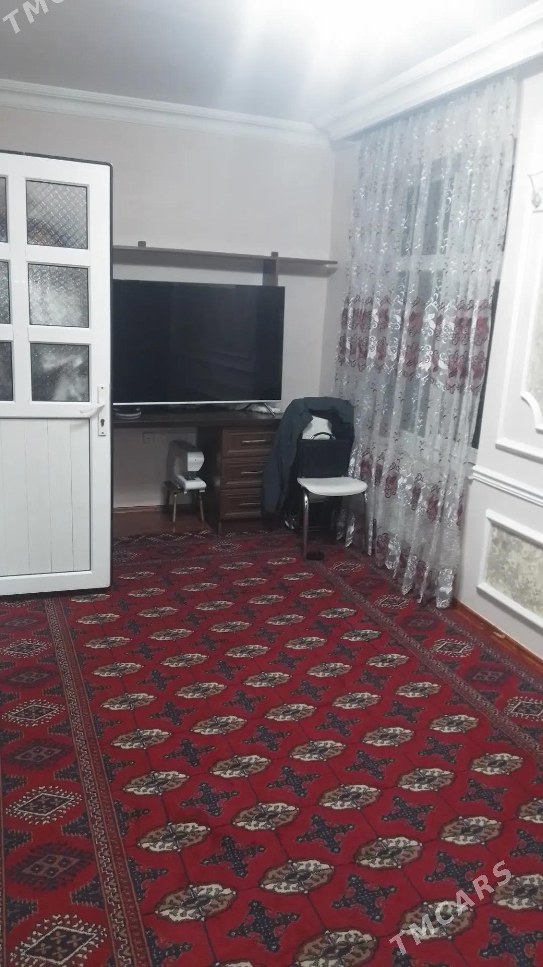 11 mkr 2 komnat 2 nji etaş - 11 мкр - img 2