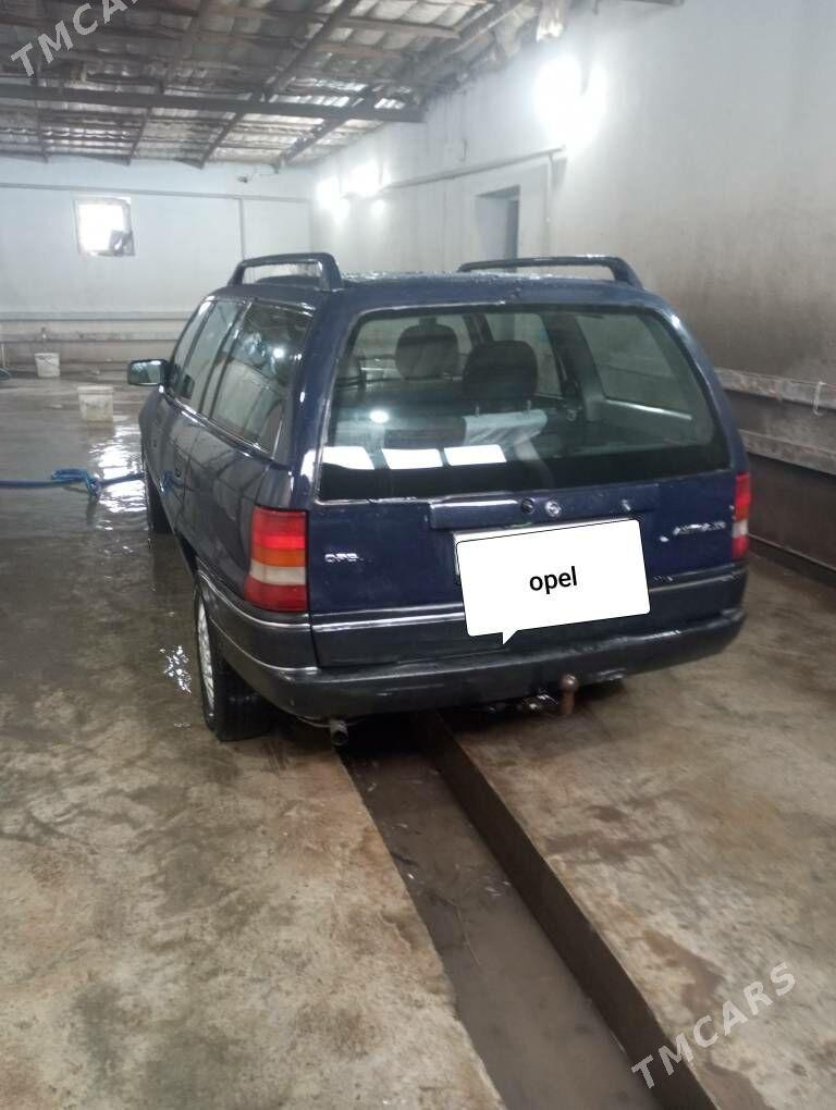 Opel Astra 1992 - 39 000 TMT - Şabat etr. - img 3