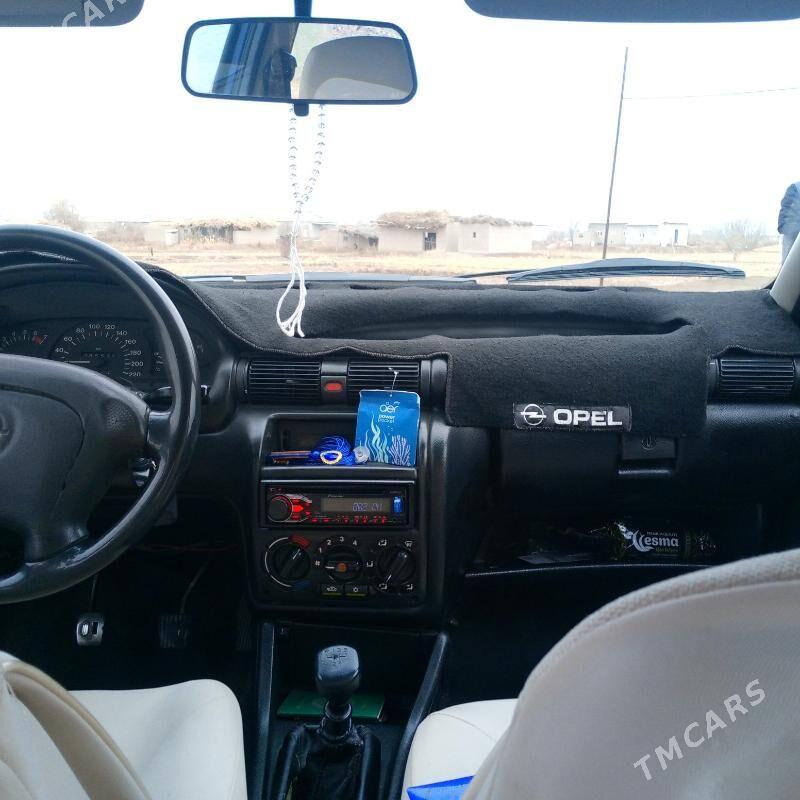 Opel Astra 1992 - 55 000 TMT - Губадаг - img 10