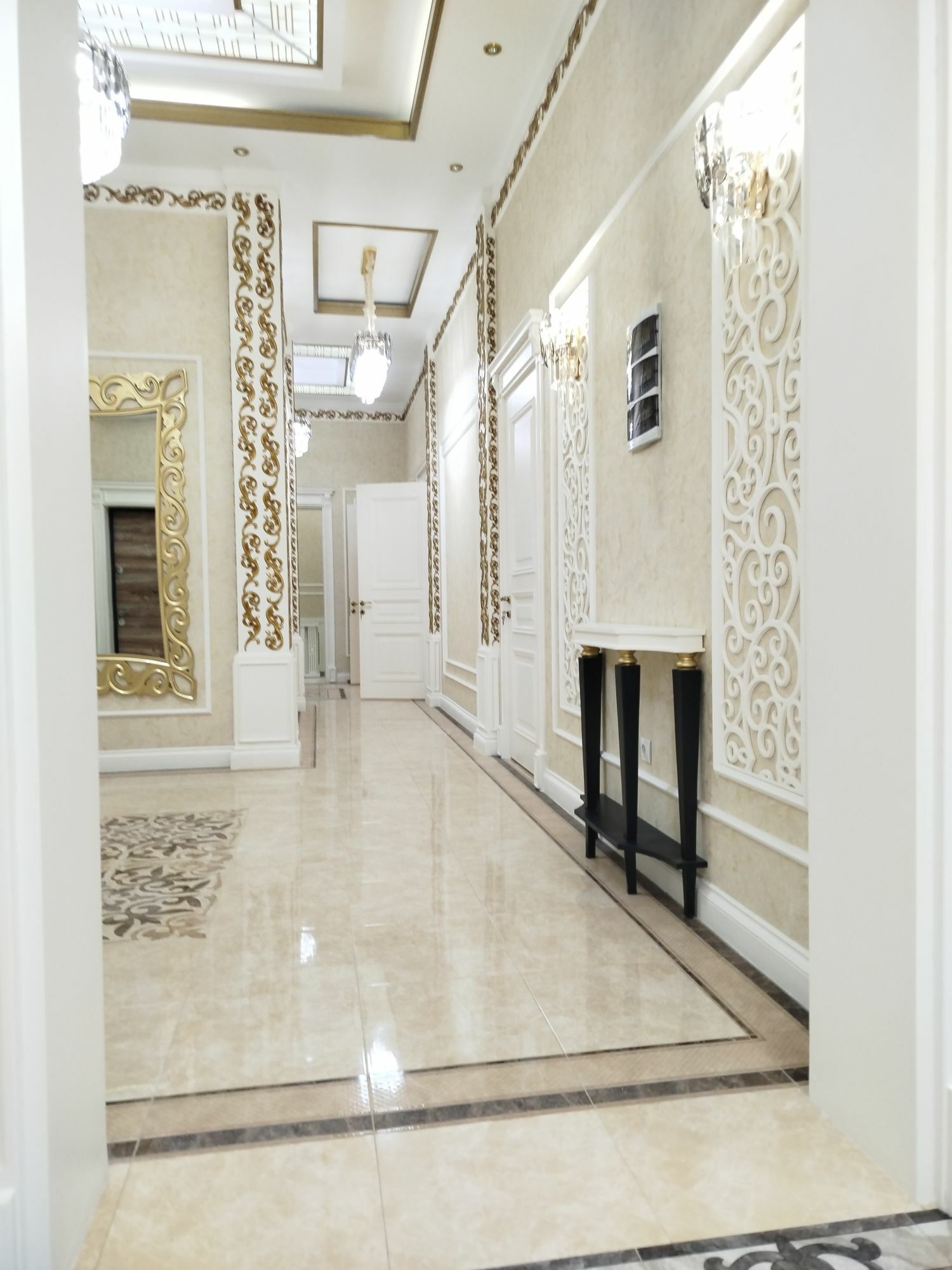 moskowskaýa elitka 5 kom элитк - Moskowskiý köç. (10 ýyl abadançylyk şaýoly) - img 4