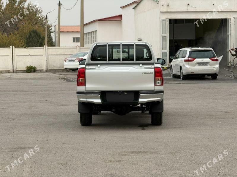 Toyota Hilux 2025 - 581 000 TMT - Ашхабад - img 3