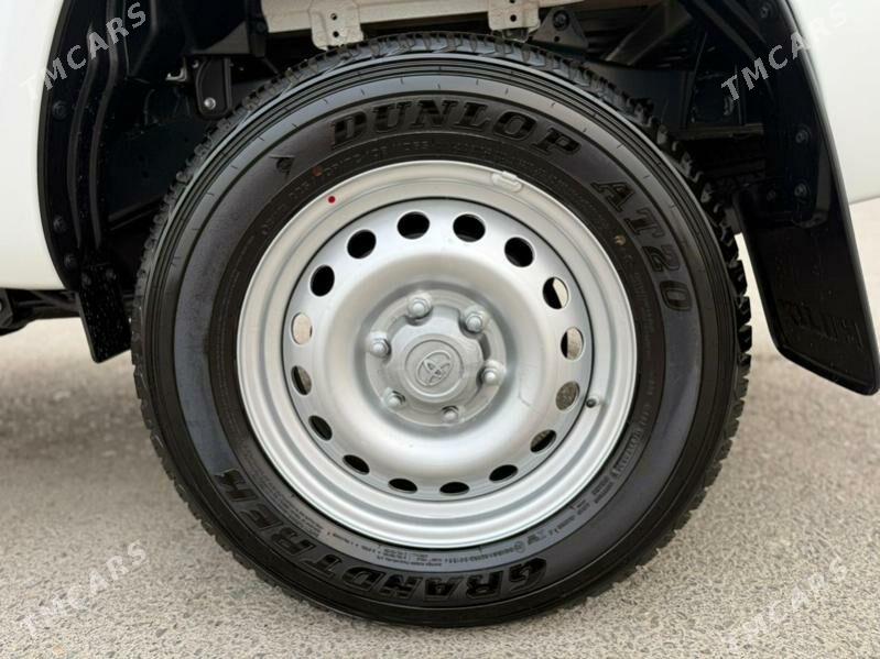 Toyota Hilux 2025 - 581 000 TMT - Ашхабад - img 7