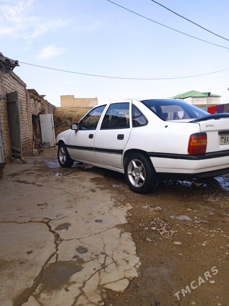 Opel Vectra 1992 - 35 000 TMT - Кака - img 4