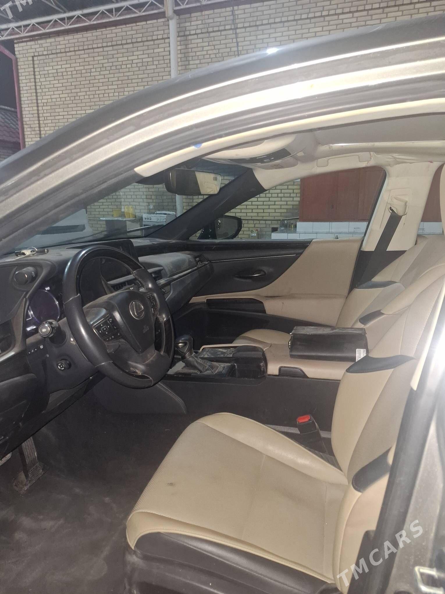 Lexus ES 350 2022 - 475 000 TMT - Mary - img 5