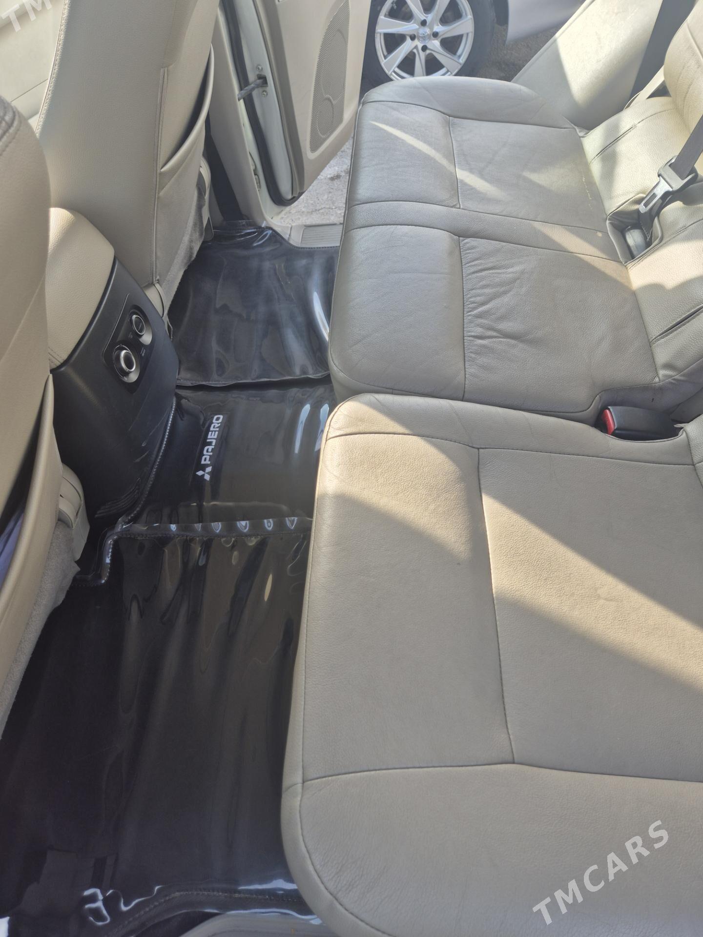 Mitsubishi Pajero 2014 - 290 000 TMT - Ашхабад - img 6