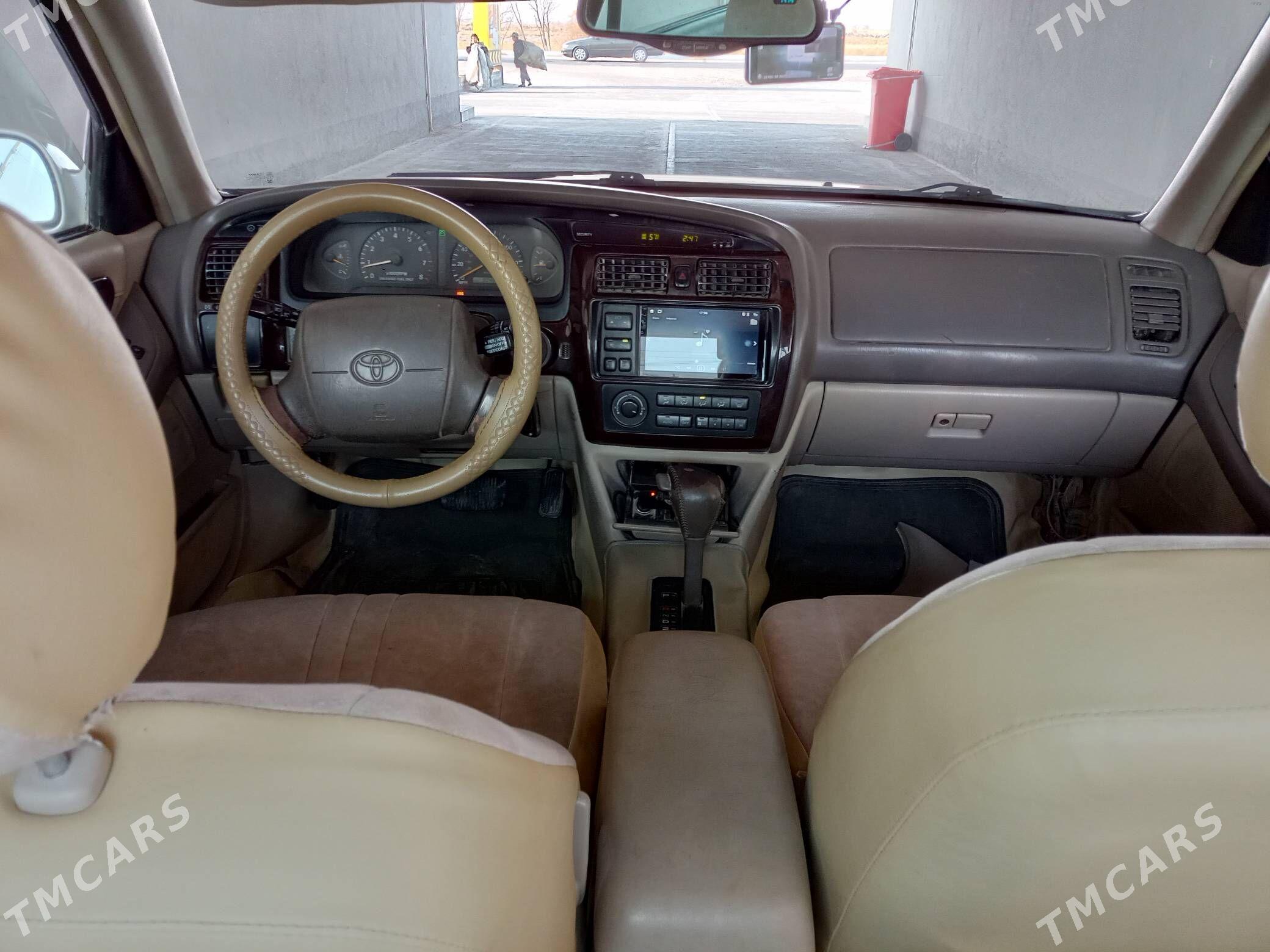 Toyota Avalon 1999 - 160 000 TMT - Векильбазар - img 5