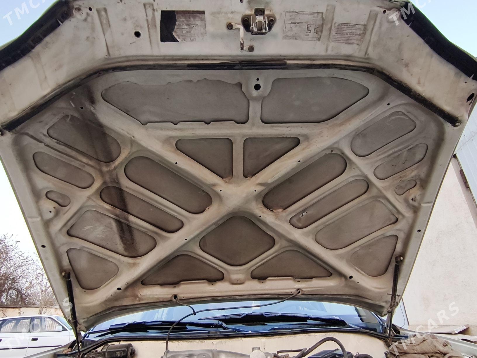 Toyota Camry 1993 - 95 000 TMT - Мары - img 2