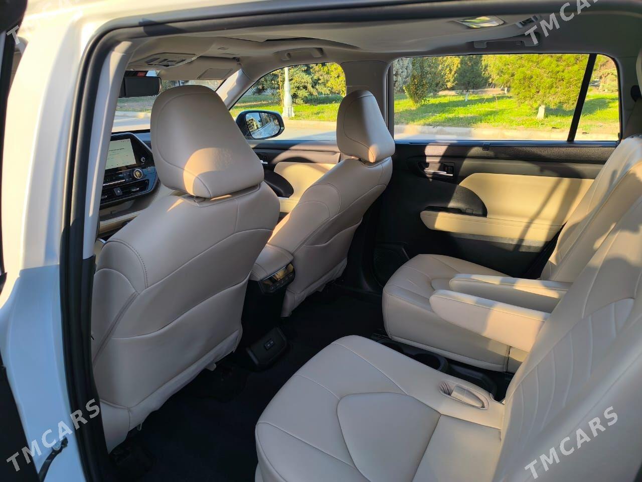 Toyota Highlander 2023 - 520 000 TMT - Мары - img 10
