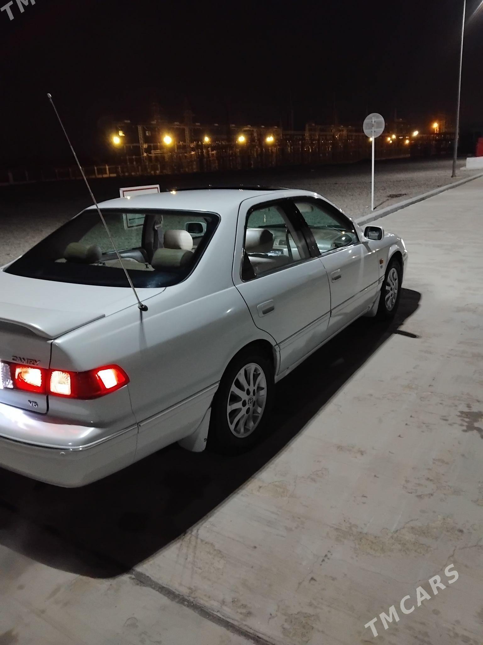 Toyota Camry 2000 - 173 000 TMT - Ашхабад - img 3