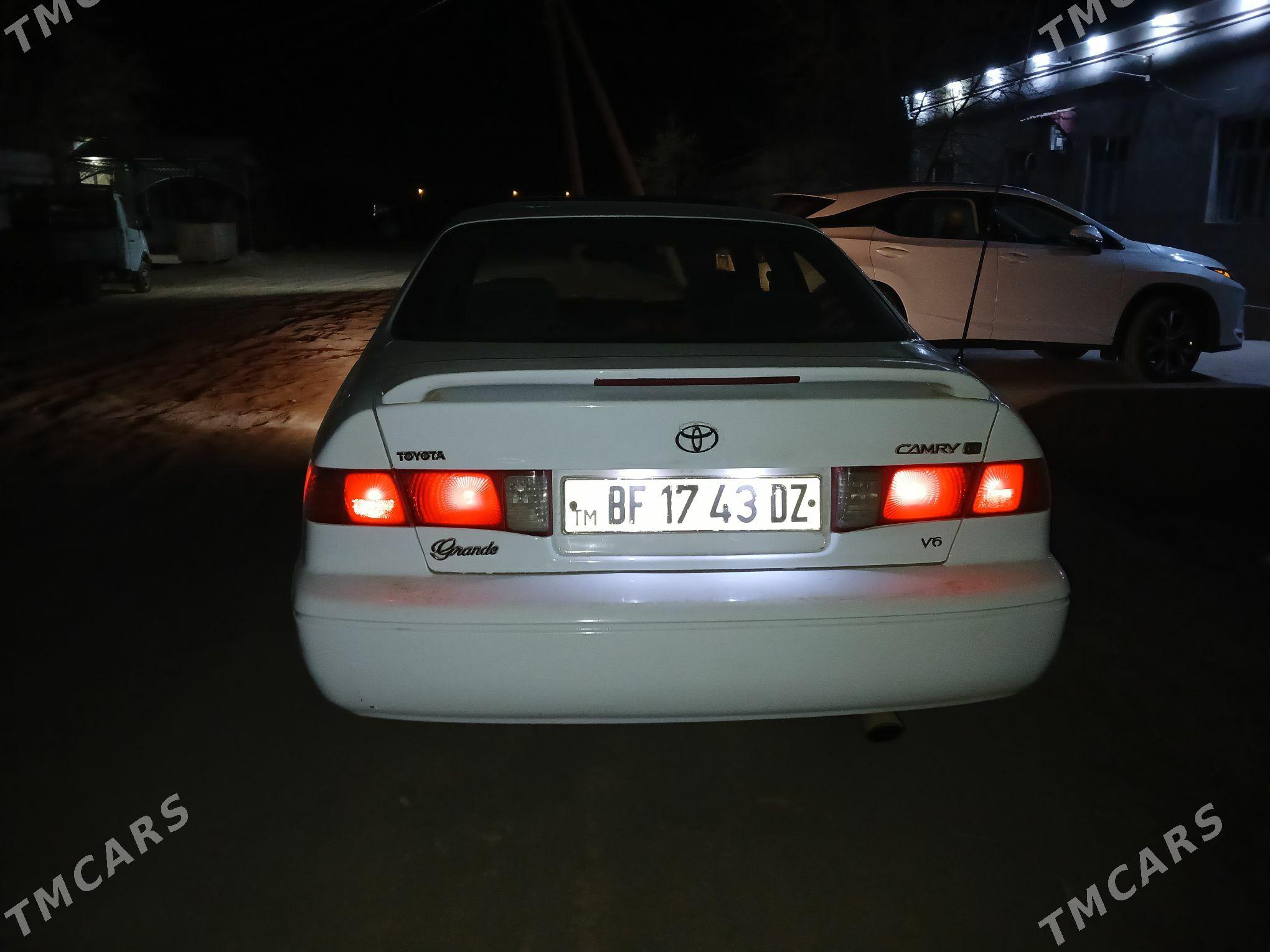 Toyota Camry 2001 - 150 000 TMT - Akdepe - img 2