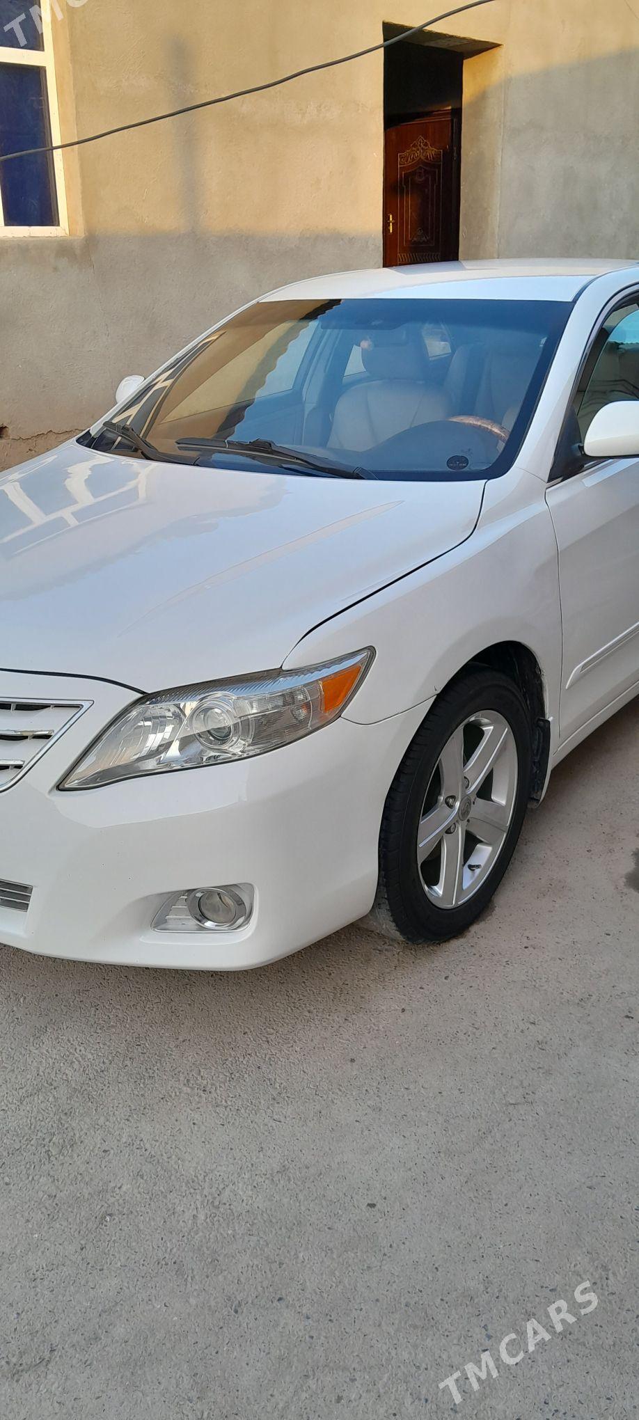 Toyota Camry 2010 - 150 000 TMT - Теджен - img 7