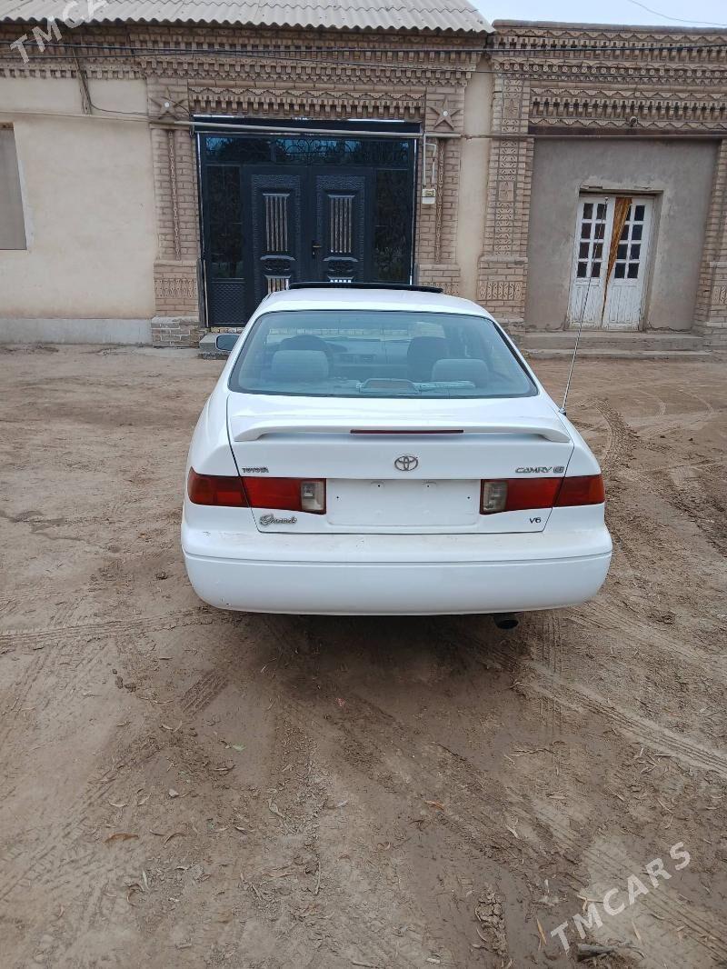 Toyota Camry 2001 - 150 000 TMT - Akdepe - img 6