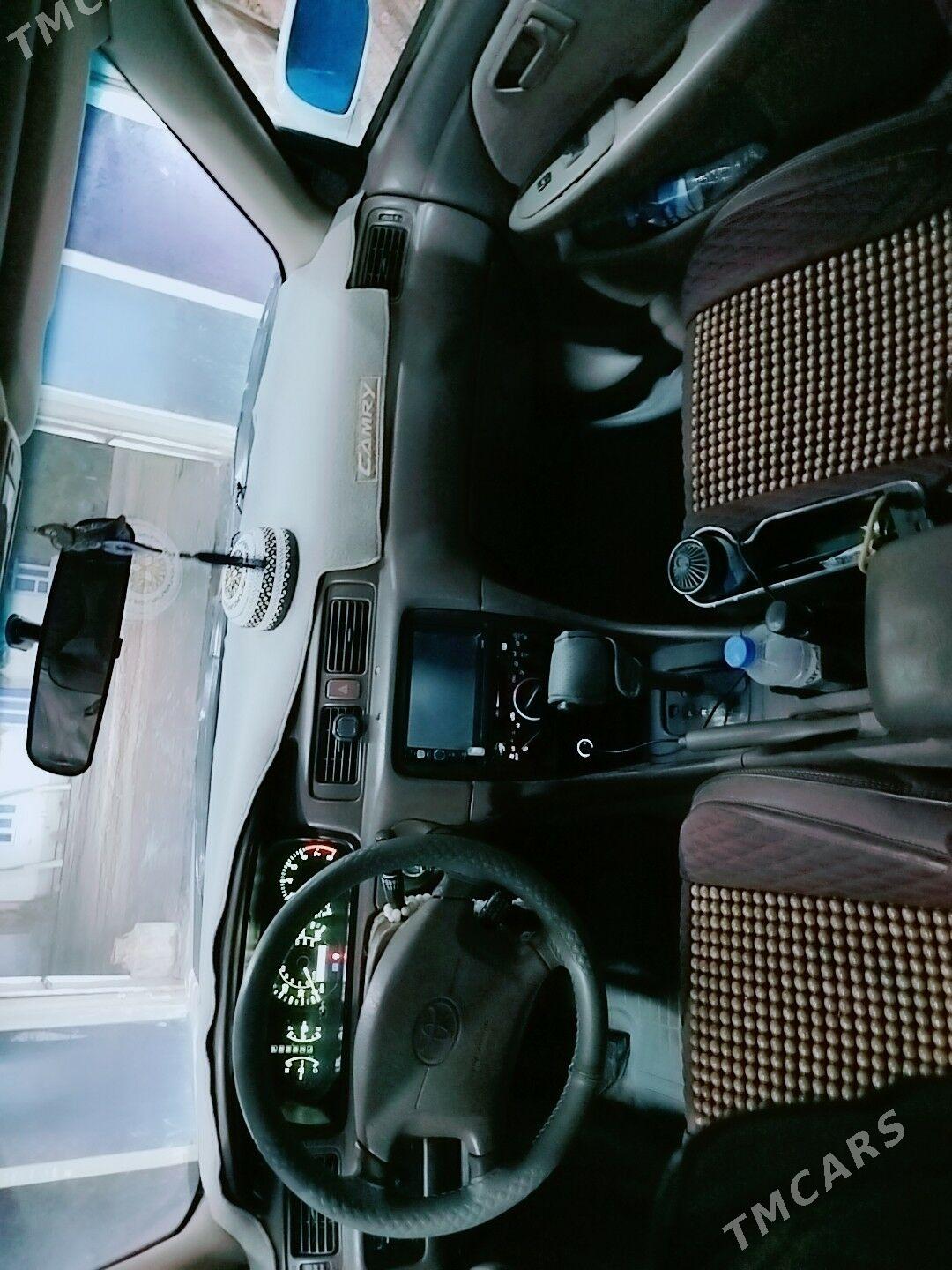 Toyota Camry 1999 - 165 000 TMT - Акдепе - img 8