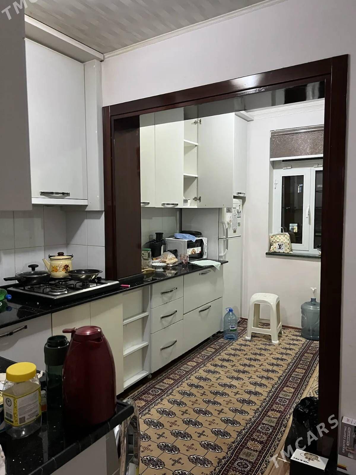 Arenda jay - Гаудан "В" - img 1