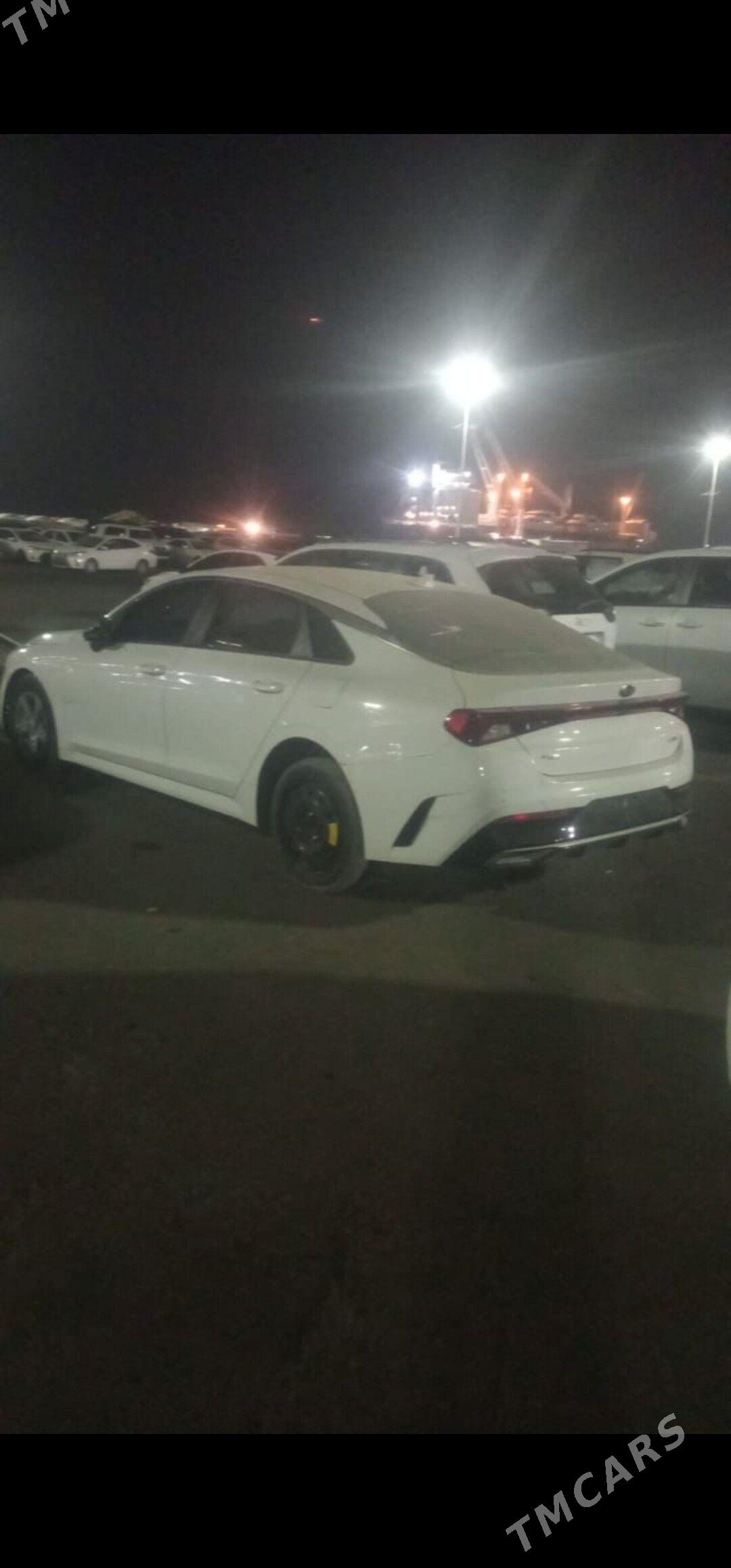 Kia K5 2020 - 240 000 TMT - Байрамали - img 3