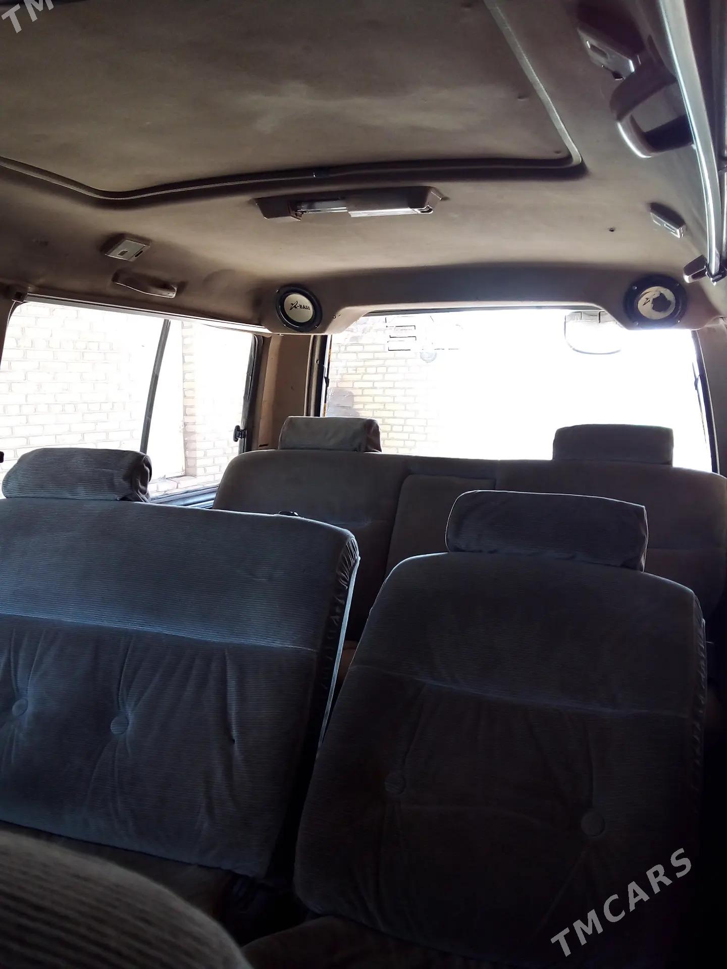 Toyota Hiace 1986 - 40 000 TMT - Сакарчага - img 5