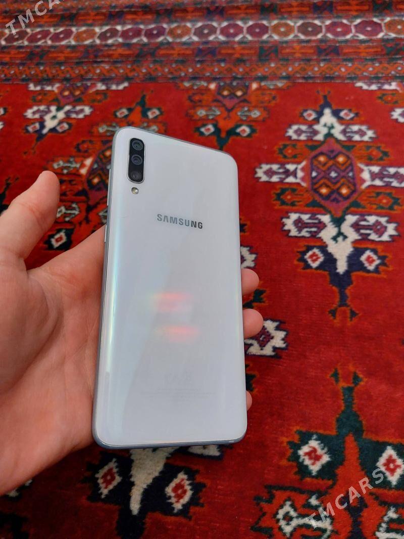 Samsung A70 - Мир 6 - img 2