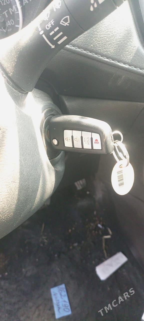 Nissan Versa 2022 - 180 000 TMT - Tejen - img 3