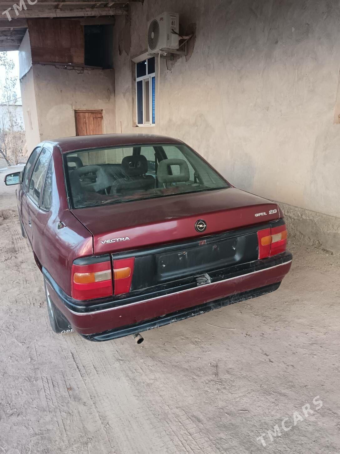 Opel Vectra 1990 - 35 000 TMT - Болдумсаз - img 3