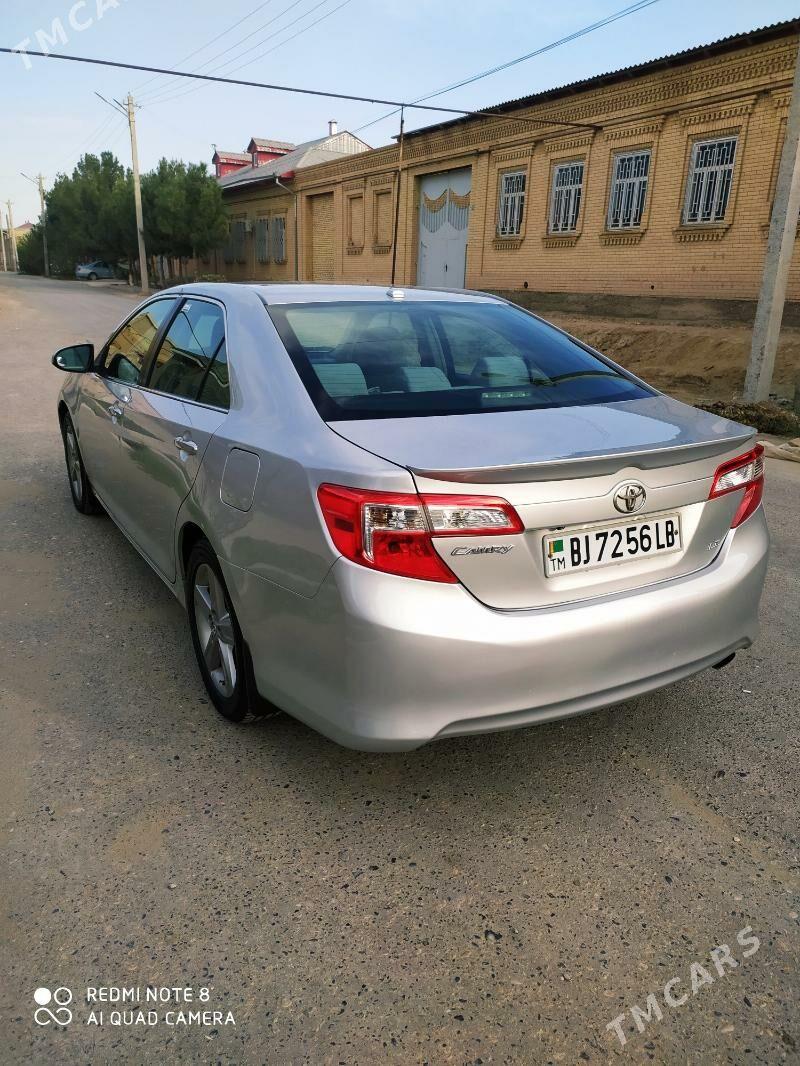 Toyota Camry 2014 - 220 000 TMT - Туркменабат - img 4