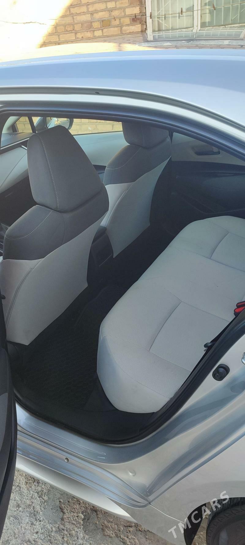 Toyota Corolla 2022 - 240 000 TMT - Векильбазар - img 2