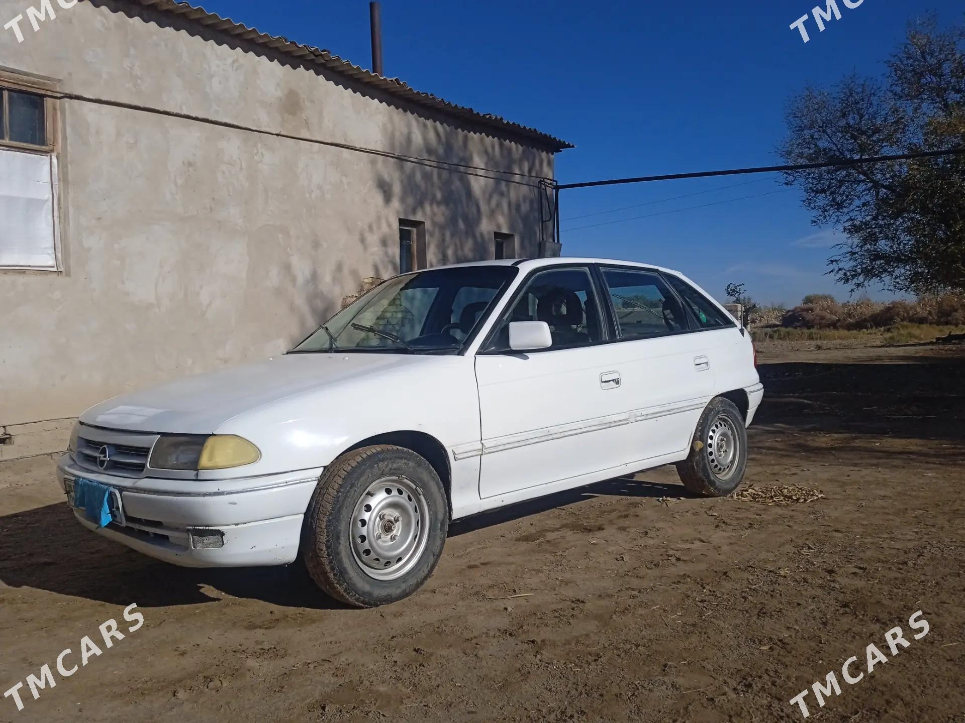 Opel Astra 1992 - 38 000 TMT - Gurbansoltan Eje - img 4