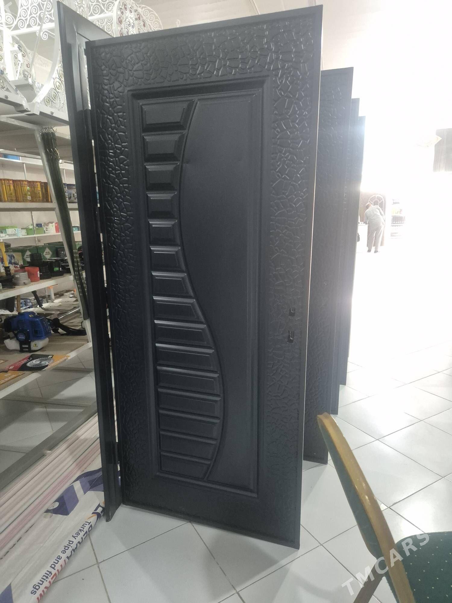 Garasaryna Gala gapylar - Гёкдепе - img 3