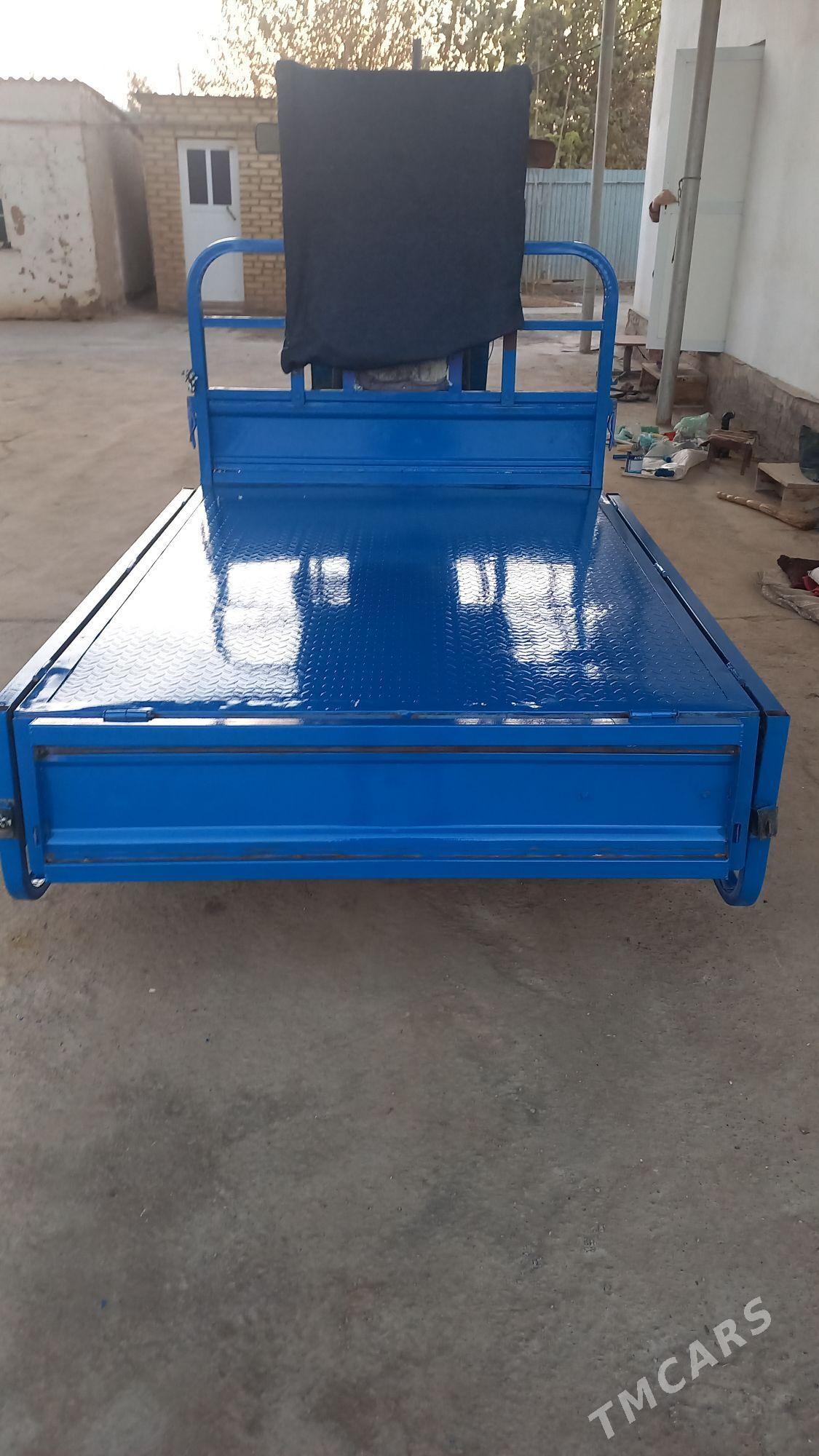 MTZ T-28 2014 - 20 000 TMT - Ёлётен - img 1