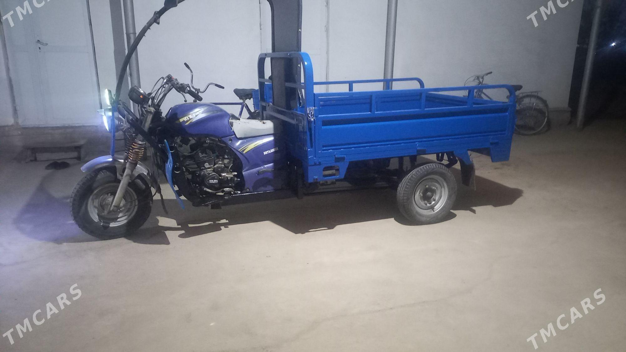 MTZ T-28 2014 - 20 000 TMT - Ёлётен - img 4