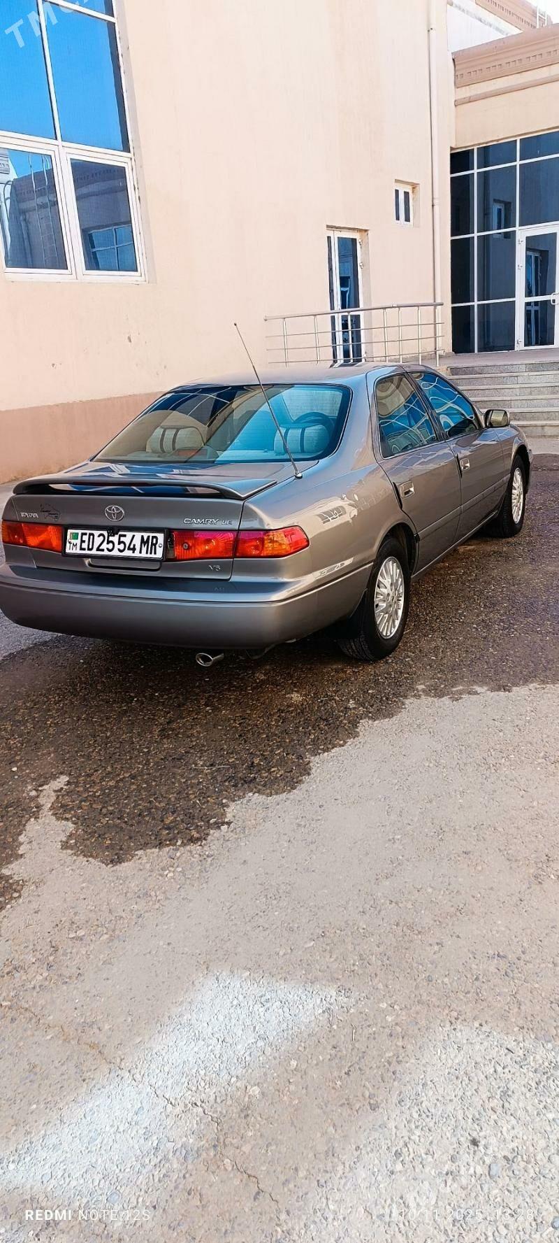 Toyota Camry 2001 - 170 000 TMT - Мургап - img 5