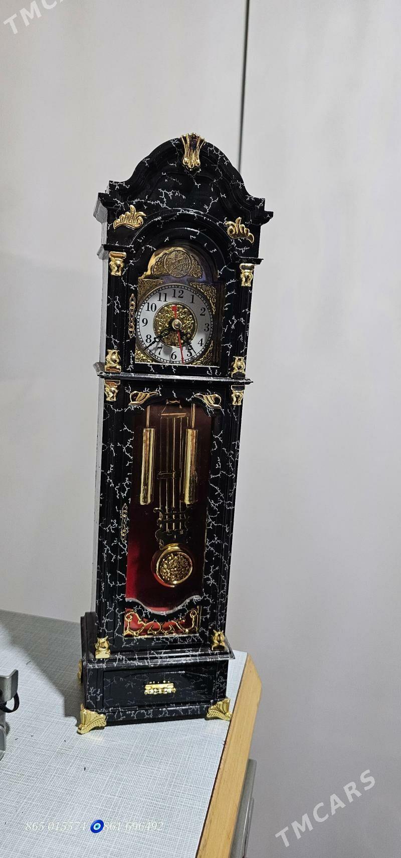 Swinnirler - Хитровка - img 3